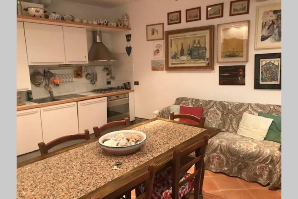 Appartamento Tipico Con Corte Privata Venedig Eksteriør billede